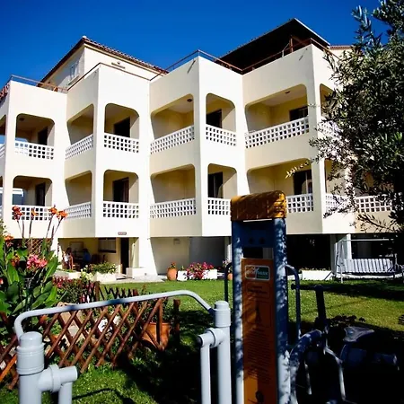 Drossia 8 * Mavrovouni (Laconia)